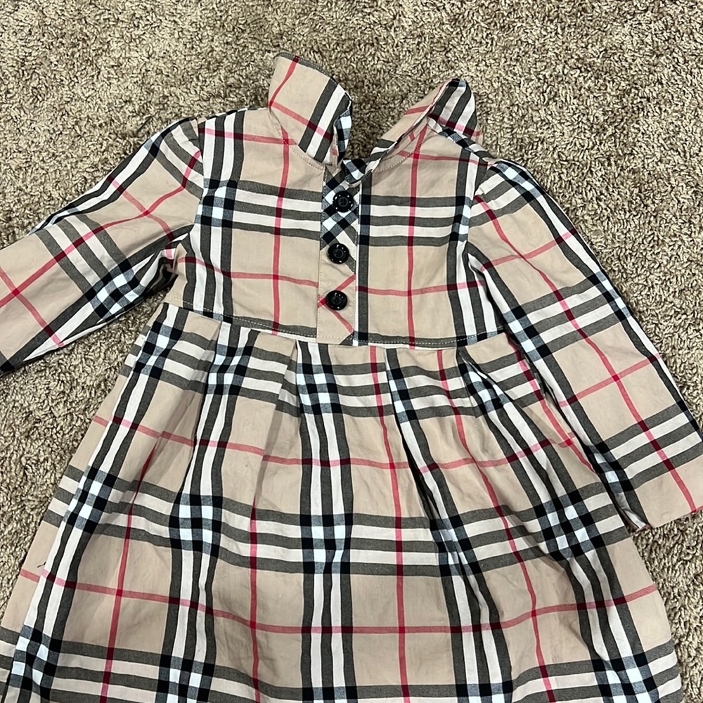 Girl size 3 Burberry dress